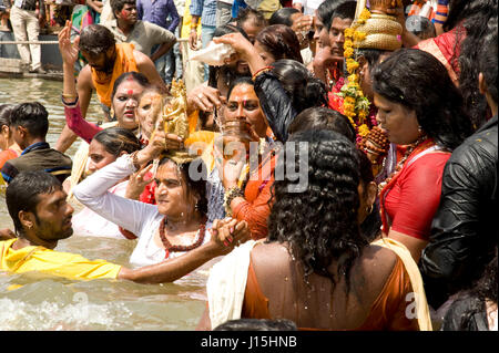 Transgender bathing in kshipra river, madhya pradesh, india, asia Stock Photo