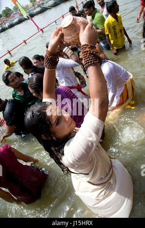 Transgender bathing in kshipra river, madhya pradesh, india, asia Stock Photo