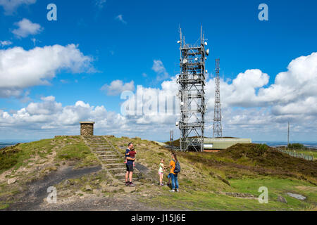 The viewpoint indicator (toposcope) and communications mast at the summit of Brown Clee Hill, Shropshire, England, UK. Stock Photo