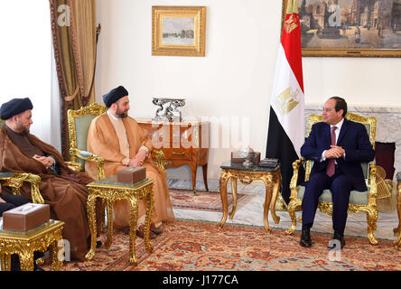 Cairo, Egypt. 18th Apr, 2017. Egyptian President Abdel Fattah al-Sisi meets with Ammar al-Hakim, leader of the Islamic Supreme Council of Iraq (ISCI), in Cairo, Egypt, on April 18, 2017 Credit: Egyptian President Office/APA Images/ZUMA Wire/Alamy Live News Stock Photo