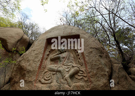 Fuxin, China. 18th Apr, 2017. Buddhist cliff carvings at Haitang Mountain in Fuxin, northeast China's Liaoning Province, April 18th, 2017. More than 260 carvings of Buddha can be seen at the Haitang Mountain. Credit: SIPA Asia/ZUMA Wire/Alamy Live News Stock Photo