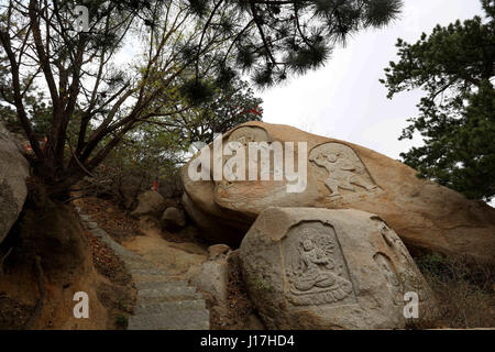 Fuxin, China. 18th Apr, 2017. Buddhist cliff carvings at Haitang Mountain in Fuxin, northeast China's Liaoning Province, April 18th, 2017. More than 260 carvings of Buddha can be seen at the Haitang Mountain. Credit: SIPA Asia/ZUMA Wire/Alamy Live News Stock Photo