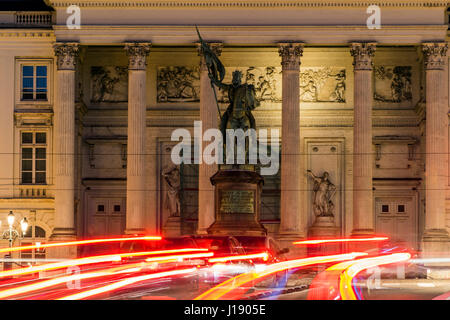 Statue of Godefroid (Godefroy) de Bouillon and Saint Jacques-sur-Coudenberg church in the background, Brussels, Belgium Stock Photo