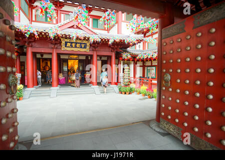 SINGAPORE, JAN 20 2017: The Chinese Buddhist temple Buddha Tooth Relic Temple located in the Chinatown district of Singapore. Stock Photo