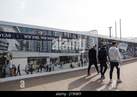 Advertising boards around White Hart Lane Football stadium promising urban regeneration that will come with a new stadium. Tottenham Football Club als Stock Photo