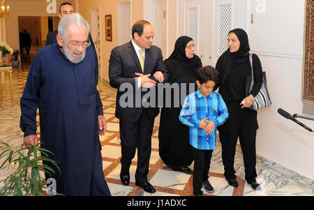 Cairo, Egypt. 19th Apr, 2017. Egyptian President Abdel Fattah al-Sisi, meets with the martyr Ahmed Salah Eddin Malik, in Cairo, Egypt, on April 19, 2017 Credit: Egyptian President Office/APA Images/ZUMA Wire/Alamy Live News Stock Photo