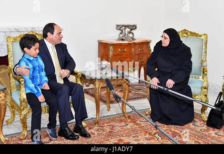 Cairo, Egypt. 19th Apr, 2017. Egyptian President Abdel Fattah al-Sisi, meets with the martyr Ahmed Salah Eddin Malik, in Cairo, Egypt, on April 19, 2017 Credit: Egyptian President Office/APA Images/ZUMA Wire/Alamy Live News Stock Photo