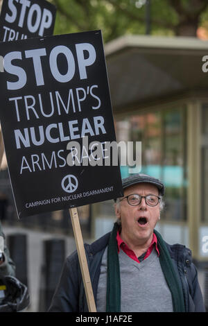 London, UK. 19th April, 2017. An anti Trump and anti war protest is held outside the US Embassy in Grosvenor Square. It was organised by the Stop the War Coalition and CND.London, 19 Apr 2107 Credit: Guy Bell/Alamy Live News Stock Photo