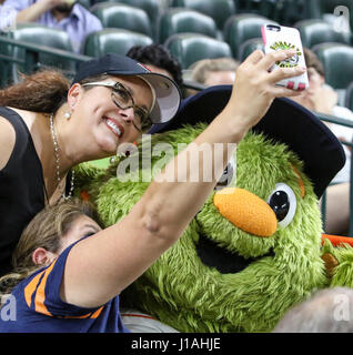 Houston Astros mascot, Orbit at the MLB game between the Houston Astros and  the New York Mets on Tuesday, June 21, 2022 at Minute Maid Park in Houston  Stock Photo - Alamy