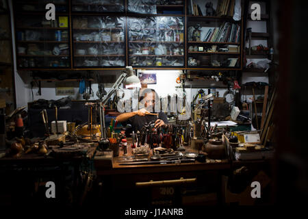 Buenos Aires, Argentina. 19th Apr, 2017. Craftsman Ramon Vidal makes mate tea sets in Buenos Aires, Argentina, on April 19, 2017. Mate tea is a type of herbal tea which is very popular in Argentina. Credit: Martin Zabala/Xinhua/Alamy Live News Stock Photo