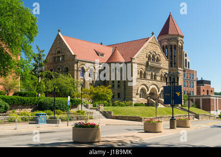 Stewart Hall and downtown buildings of campus of West Virginia University in Morgantown, USA Stock Photo