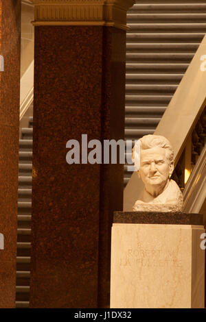 Robert La Follette Statue at Wisconsin State Capitol in Madison Stock Photo