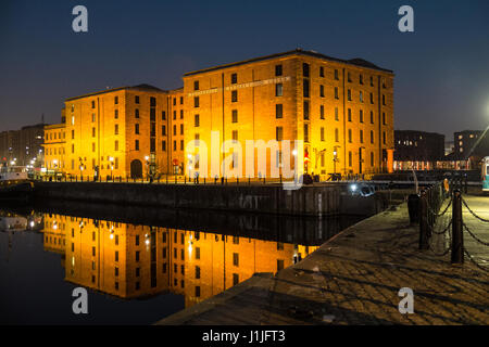 Albert Dock,at,night,Liverpool,Merseyside,England,UNESCO,World Heritage City,City,Northern,North,England,English,UK.,U.K.,Britain,GB, Stock Photo