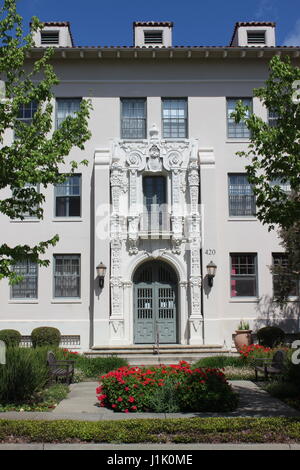 Villas at Hamilton senior housing, former Non-Commissioned Officers' Barracks at Hamilton Field Army Air Base Stock Photo