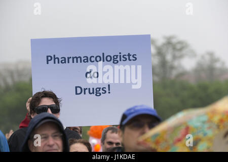 Washington, District Of Columbia, USA. 13th Apr, 2017. A protest sign reading ''Pharmacologists do drugs'' at the March For Science in Washington, DC on April 22, 2017. Credit: Alex Edelman/ZUMA Wire/Alamy Live News Stock Photo