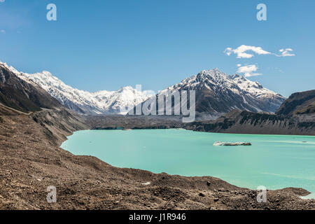 Tasman Glacier and turquoise glacier lake, Mount Tasman, Mount Cook National Park, Southern Alps, Canterbury Region, Southland Stock Photo