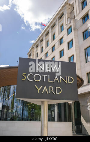 New Scotland Yard on Londons Embankment in London Stock Photo