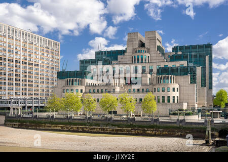 British Secret Intelligence Service MI6 in London Stock Photo