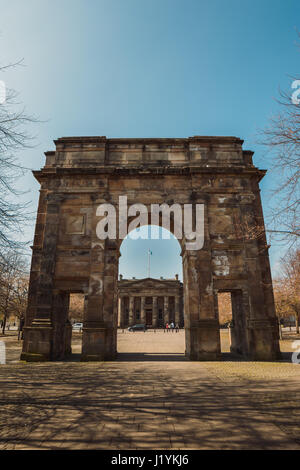 The McLennan Arch at Glasgow Green with a view of the High Court of Justiciary through the archway. Stock Photo