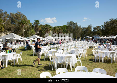 Sydney, Australia. 23rd April, 2017. Sunday 23rd April 2017. The sights and sounds of the Hunter Valley wine growers arrive in Avalon on Sydney's northern beaches for a food and wine festival event. Sydney,Australia Credit: martin berry/Alamy Live News Stock Photo