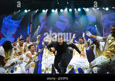 Sydney, NSW, Australia. 22nd Apr, 2017. Bollywood Superstar Salman Khan performing at the Da-Bangg Tour at the Qudos Bank Arena Credit: Christopher Khoury/Australian Press/ZUMA Wire/Alamy Live News Stock Photo