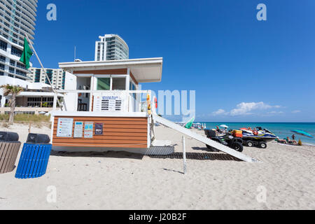 Hallandale Beach, Fl, USA - March 11, 2017: Beautiful sand beach in Hallandale Beach. Florida, United States Stock Photo