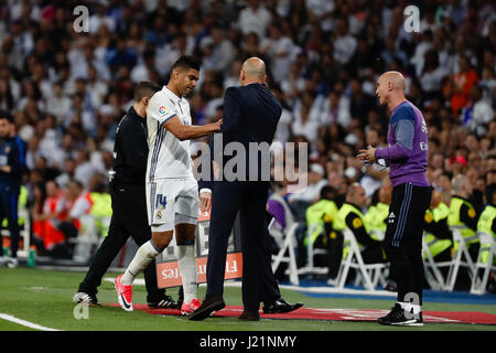 Carlos Enrique Casemiro (14) Real Madrid's player. Zinedine Zidane Coach of Real Madrid La Liga between Real Madrid vs FC Barcelona at the Santiago Bernabeu stadium in Madrid, Spain, April 23, 2017 . Stock Photo