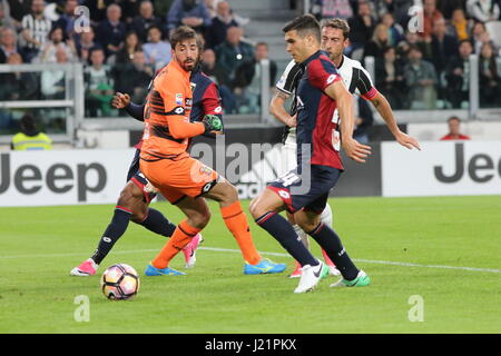 Turin, Italy. 23rd Apr, 2017. Claudio Marchisio (Juventus FC) scores during the Serie A football match between Juventus FC and Genoa FC at Juventus Stadium on April 23, 2017 in Turin, Italy. Credit: Massimiliano Ferraro/Alamy Live News Stock Photo