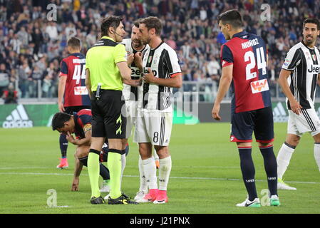 Turin, Italy. 23rd Apr, 2017. Claudio Marchisio (Juventus FC) during the Serie A football match between Juventus FC and Genoa FC at Juventus Stadium on April 23, 2017 in Turin, Italy. Credit: Massimiliano Ferraro/Alamy Live News Stock Photo