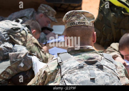 FORT BRAGG, NC - Soldiers of the 528th Sustainment Brigade (Special Operations) (Airborne) participated in the Brigade's 2017 Best Warrior Competition.  The week long ordeal tests the Soldiers' skills and abilities, and proves both to themselves and their leade3rs that they deserve the chance to compete in this year's 1st Special Forces Command Best Warrior Competition to prove they are the best in the community.  While all the Soldiers invovled did their utmost to prove themselves, only one will be qualified to move on to the next level.  (U.S. Army Photo By Sergeant Vance Williamson) Stock Photo