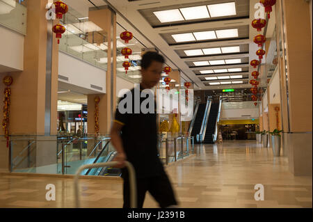 04.02.2017, Yangon, Republic of the Union of Myanmar, Asia - A view inside the new Sule Square shopping mall in downtown Yangon. Stock Photo