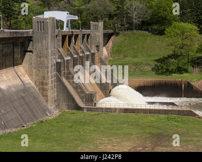 Nimrod Dam, Arkansas Highway 7, Arkansas. Stock Photo