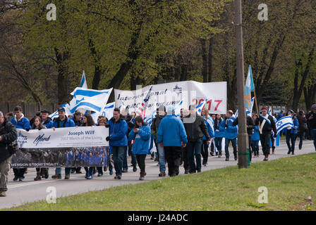 Auschwitz, Birkenau, Poland. 24th Apr, 2017. Several thousand young people from over 40 countries are taking part in the silent march from „Arbeit macht frei” gate in Auschitz to Birkenau. March has been organized since 1988, since 1996, annually as part of the Holocaust Remembrance Day „Yom Hashoah”. Participants in the March give testimony to the memory of those murdered by Nazi Germans during the Second World War. Credit: w124merc/Alamy Live News Stock Photo