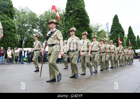 Soldiers with the Australian Army march in the Australian and New ...