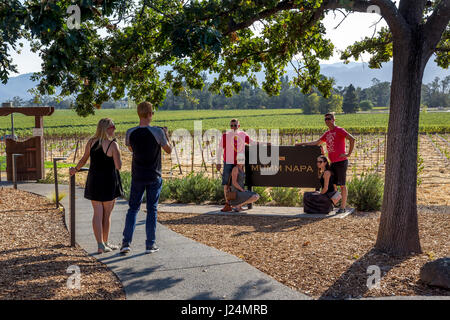 tourists, visitors, visiting, Mumm Napa, Silverado Trail, Rutherford ...