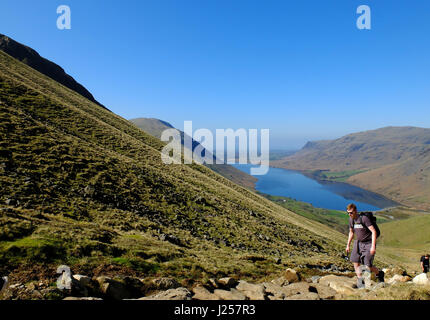 Wast Water (Wastwater) in the English Lake District, Cumbria, UK, starting point for hikes to Scafell Pike, England's highest mountain. Stock Photo