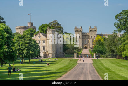 United Kingdom, England, Berkshire, The Long Walk of the Windsor Great Park at Windsor Castle