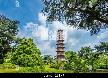 Great Britain, England, Kew Gardens in the London Borough of Richmond upon Thames, view of the ten-storey octagonal Pagoda Stock Photo