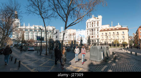 Alfresco dining, Plaza Santa Ana, Madrid, Spain Stock Photo