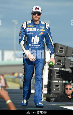 Homestead, FL, USA. 22nd Nov, 2017. Dale Earnhardt Jr. during driver introductions prior to the start of the NASCAR Sprint Cup Series Ford EcoBoost 400 at Homestead-Miami Speedway on November 22, 2015 in Homestead, Florida. Credit: Mpi04/Media Punch/Alamy Live News Stock Photo