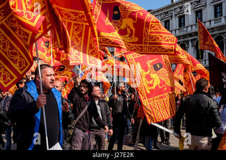 Venice, ITALY. 25th APRIL, 2017.  'Venetisti' and social centres during the  annual anniversary of Italy liberation in Venice, Italy. Anniversary 25th April in Venice. © Stefano Mazzola/Awakening/Alamy Live News Stock Photo