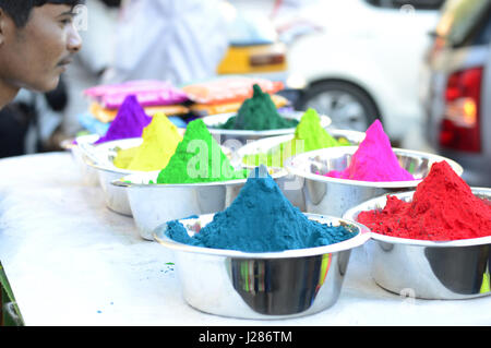 Dry Holi colored powder for sale in Pune, Maharashtra Stock Photo