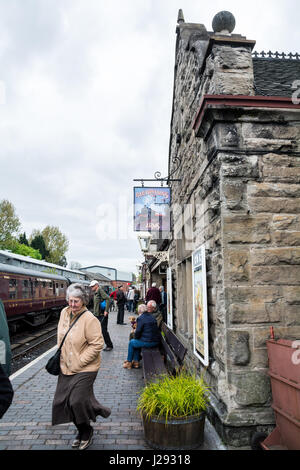 The Railwayman's Arms at Bridgnorth Railway station, Shropshire, West Midlands, UK. Severn Valley Railway. Stock Photo