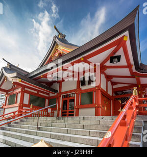 Hanazono Jinja, (花園神社) Shinto shrine dedicated to Inari deity (okami) is often visited by businessmen to pray for success. Shinjuku Ward, Tokyo Stock Photo