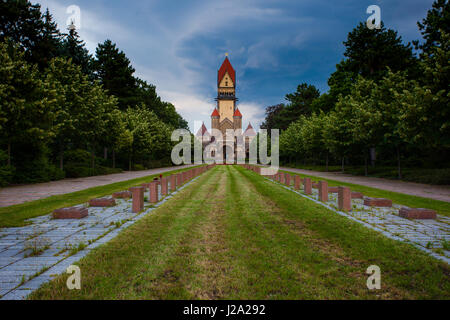 Südfriedhof is, with an area of 82 hectares, the largest cemetery in Leipzig. Stock Photo