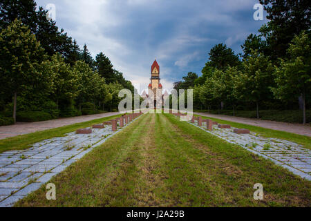 Südfriedhof is, with an area of 82 hectares, the largest cemetery in Leipzig. Stock Photo
