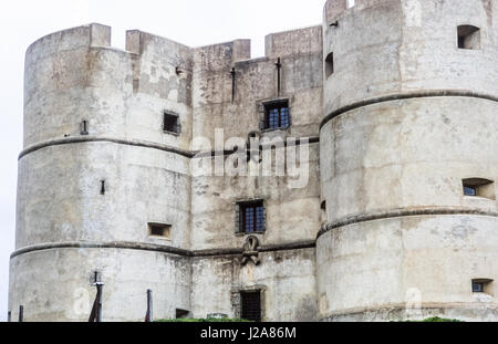 The Castle of Evoramonte is a Portuguese castle in the civil parish of Evoramonte, municipality of Estremoz in the former district of Évora. Initiated in 1160, in the Gothic period, it was enlarged in later centuries in the Manueline style. It was at this site that the Concession of Evoramonte (or the Convention of Evoramonte) on was signed on 26 May 1834, that ended Liberal Wars between the Liberal forces of Queen Maria II of Portugal (under the regency of her father Peter VI of Portugal) and Absolutist armies of Miguel of Portugal. Since 1910, it has been listed as a Portuguese National monu Stock Photo