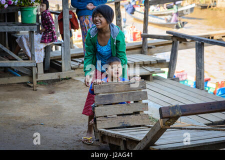 Myanmar (Burma), Shan, Nyaungshwe, Phaung Daw U Pagoda market, Inle Lake Stock Photo