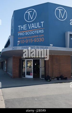 The Vault Pro Scooters store in Culver City, Los Angeles, California Stock Photo