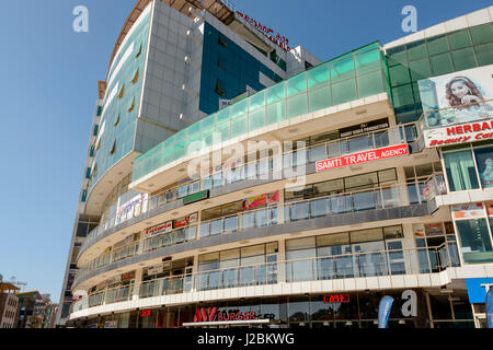 Street scene. Adis Ababa. Ethiopia Stock Photo: 139169336 - Alamy